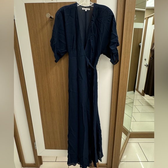 NWT Reformation Navy‎ Blue Winslow Maxi Wrap Dress Size Small - Picture 2 of 9